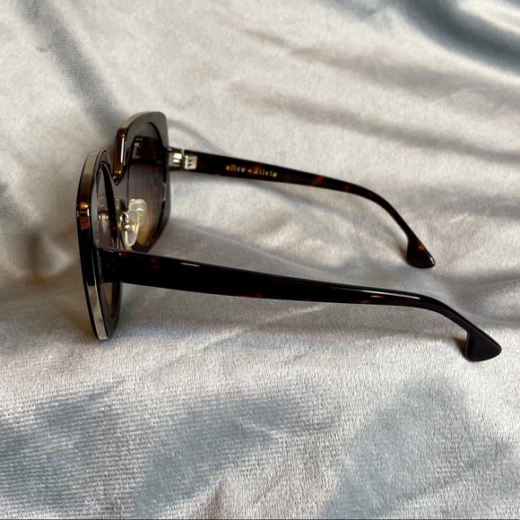 Alice + Olivia Canton Square Sunglasses - Picture 7 of 12